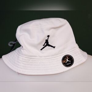 Youth Jordan White Bucket Hat w/Jumpman Logo